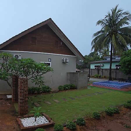 קמפונג קואלה בסוט Casa Tiga Homestay Besut מראה חיצוני תמונה