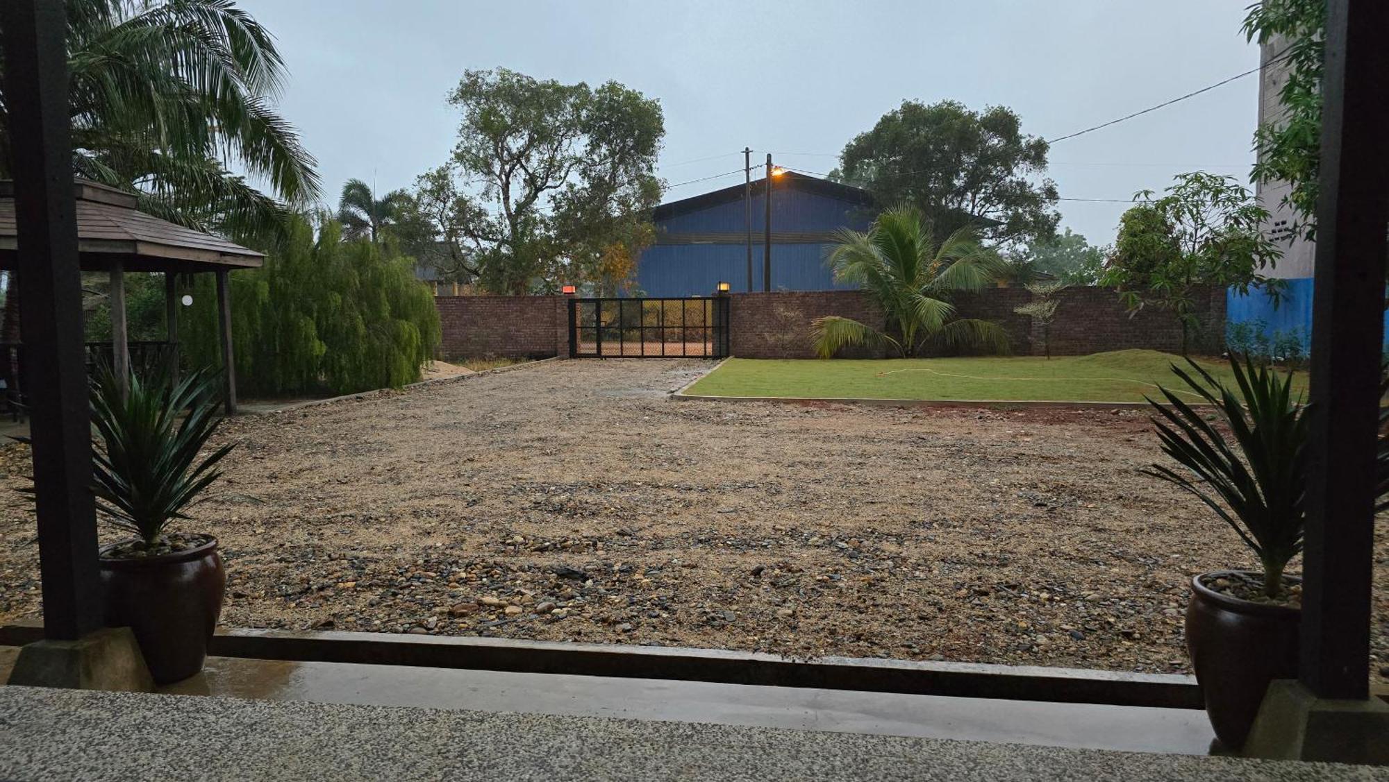 קמפונג קואלה בסוט Casa Tiga Homestay Besut מראה חיצוני תמונה